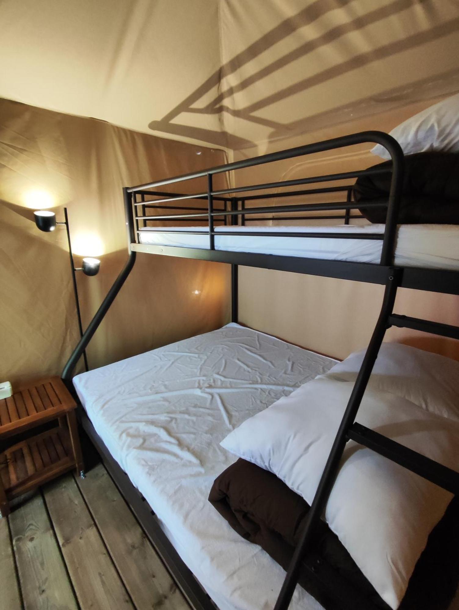 Camping Porte Des Alpilles By M.A Destination Glamping Saint-Etienne-du-Gres ภายนอก รูปภาพ